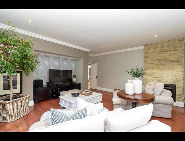 4 BEDROOM HOUSE FOR SALE IN DAINFERN VALLEY ESTATE